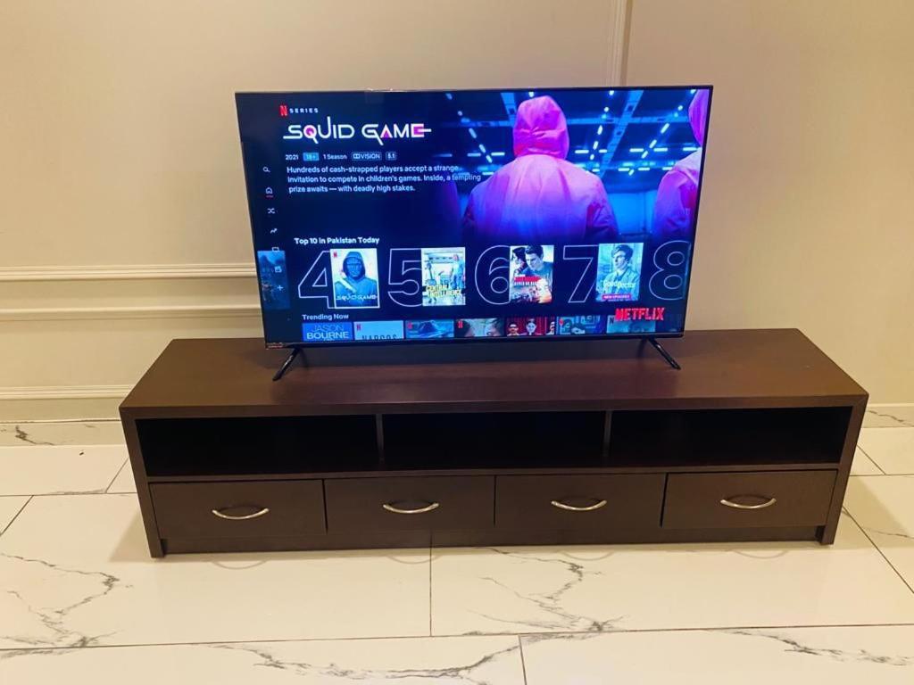Holidazzle Serviced Apartments Bahria Town ラーワルピンディー エクステリア 写真