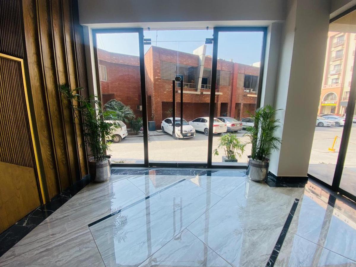 Holidazzle Serviced Apartments Bahria Town ラーワルピンディー エクステリア 写真