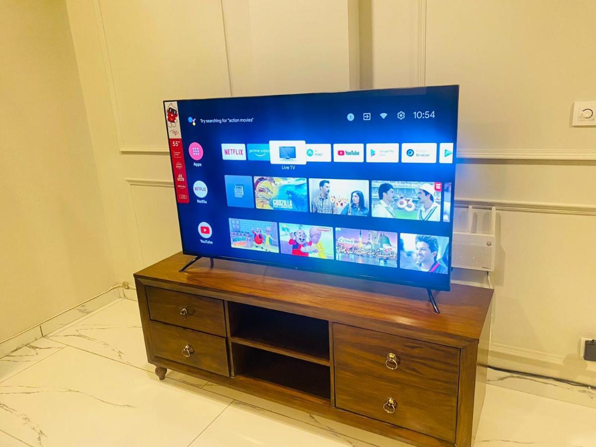 Holidazzle Serviced Apartments Bahria Town ラーワルピンディー エクステリア 写真