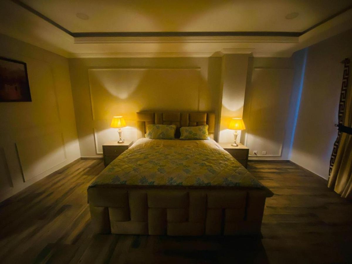 Holidazzle Serviced Apartments Bahria Town ラーワルピンディー エクステリア 写真