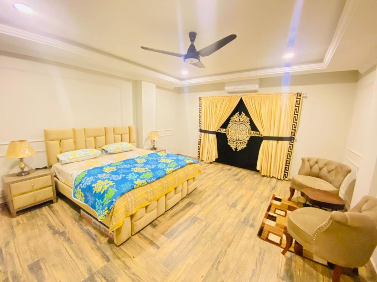 Holidazzle Serviced Apartments Bahria Town ラーワルピンディー エクステリア 写真