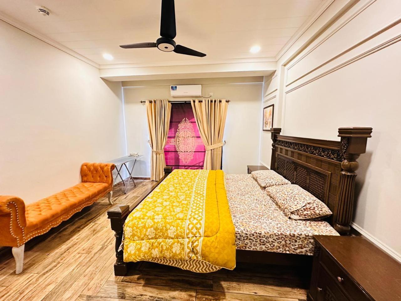 Holidazzle Serviced Apartments Bahria Town ラーワルピンディー 部屋 写真